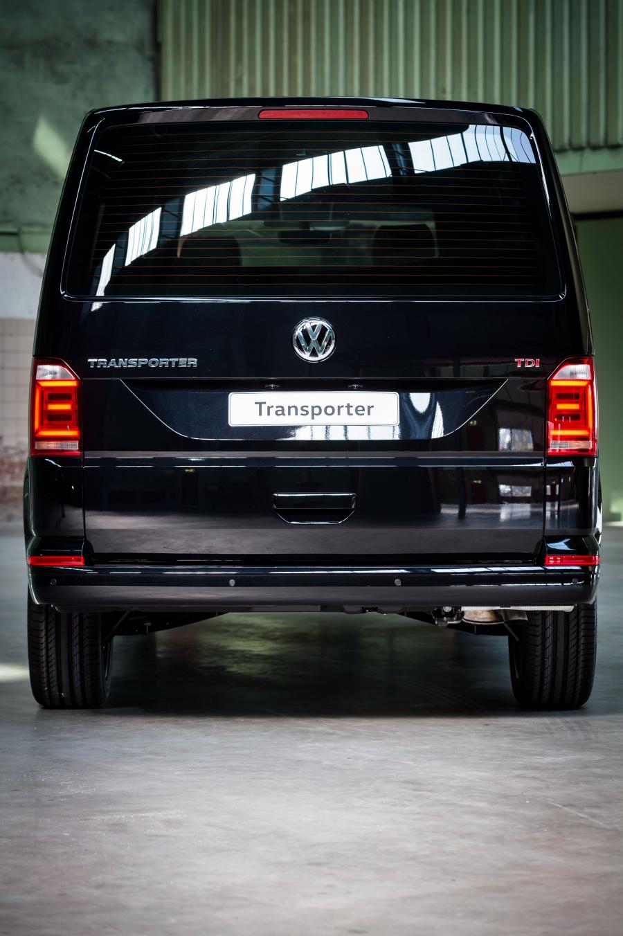  Volkswagen Transporter 70 Edition (T6) 2017 года  (фото 10 из 10)
